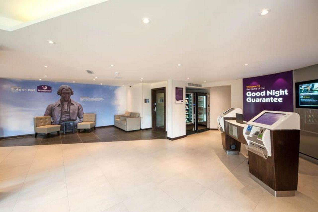 Premier Inn Stoke-On-Trent 外观 照片